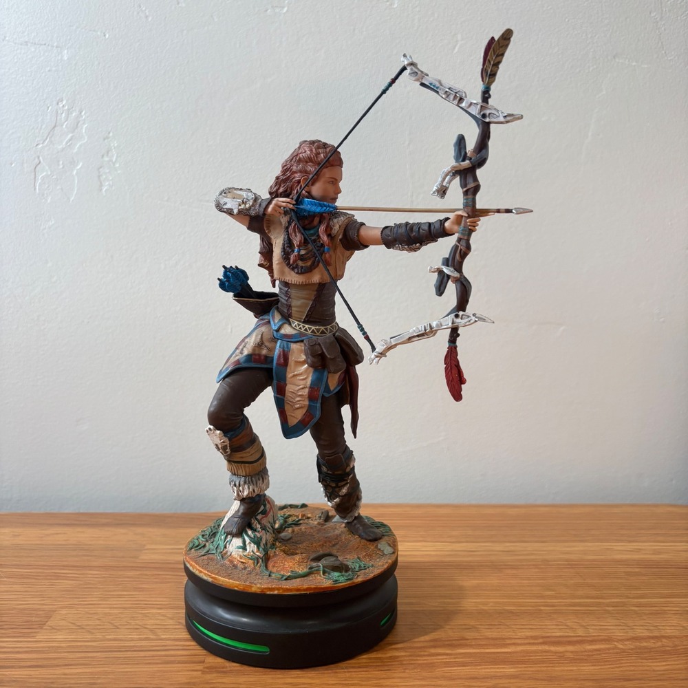 Horizon Zero Dawn Aloy Statue Limited Edition PS4 ThinkGeek Figure No Box